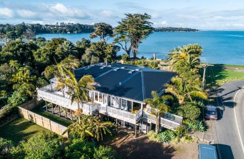 Surfdale House | Lannan Beach House - Stay Waiheke