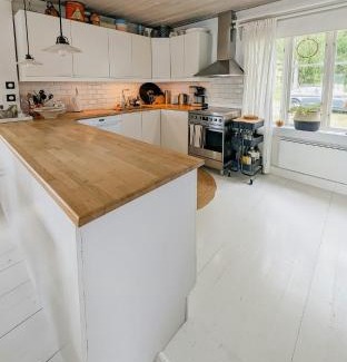 Nasviken House | Lantlig Stuga Med Panoramautsikt Över Hansesjön