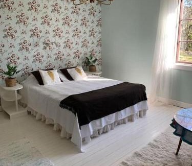 Sund House | Lantligt boende nära Kastelholms golf och Smakbyn