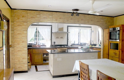 Beau Vallon House | Lapasyans Self-Catering