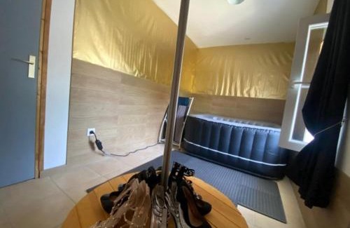 Begnecourt Apartment | LArc en Ciel Séjour cocooning pour deux avec amb