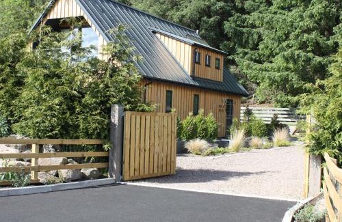 Ellon House | Larchwood Lodge
