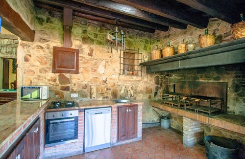 Vallcanera Villa | Large 10 A/C Bedrms Mansion in Spain| near Barcelona &15min beaches|Private pool