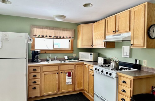 Old Forge Cottage | Large 2-Bedroom, 2-Bathroom Cottage in perfect in-town location