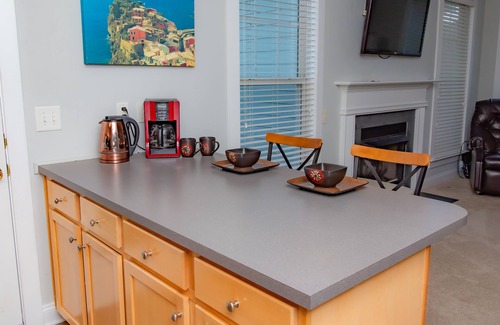 Huntersville House | Large 3 BR 2.5BA Lake Norman House in Birkdale Village,Close to Charlotte!