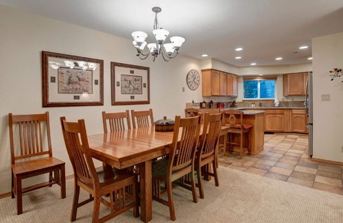 Mountain House Condo | Large 3 BR/3 BA Near Mountain House Lifts; Private Hot Tub in unit; 7 beds