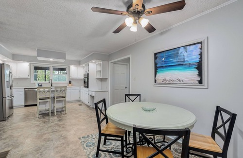 Dauphin Island House | Large 3 Story Home in the pines of the East End