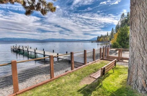 Talmont House | Large 4 Bed 2 Bath House with Parking on 1/2 acre with access to Back Country