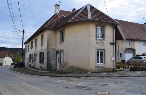 Villers-sous-Chalamont Apartment | Large 80 m² apartment, close to Switzerland, great stay in summer and winter!
