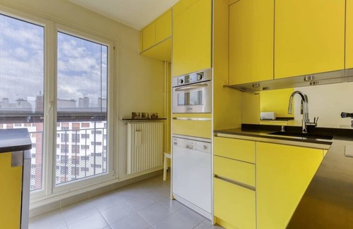 Saint-Fargeau Apartment | Large and Bright 2 Bdrs Flat with View - Paris 20