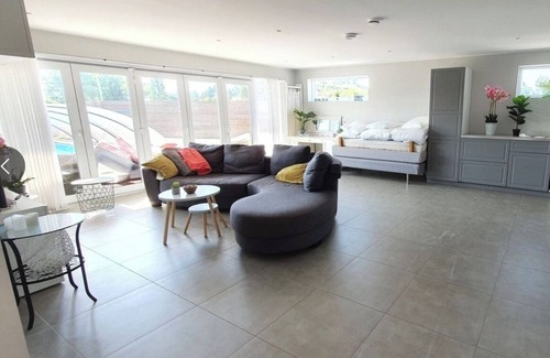Steinsland Villa | Large and spacious holiday home with heated pool