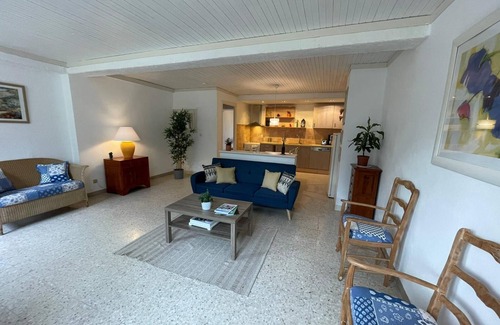Mirabel-aux-Baronnies Apartment | Large apartment for 4 people in a house with swimming pool