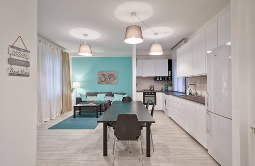 Chioggia Apartment | Large apartment between beach and city- With parking and private beach.