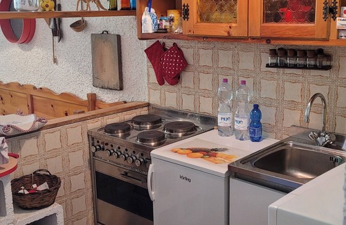 Temu Apartment | Large Apartment in Residence very close to Ponte di Legno