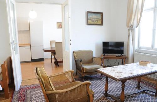 Andel Apartment | Large Apartment sleeps up to 10 M4A