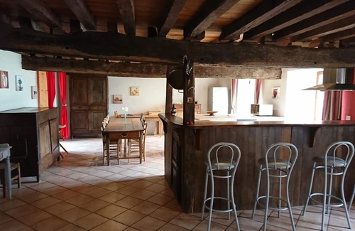 Maxent House | Large authentic farmhouse in Brocéliande: quiet green