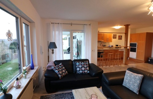 Welschneudorf Apartment | Large, bright apartment right next to the forest with a beautiful view