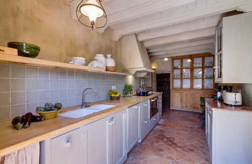 Forallac Villa | LARGE CATALAN FARMHOUSE WITH PRIVATE POOL, CLOSE TO PERATALLADA AND THE COAST