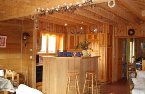 Saint-Chaffrey Ski Chalet | Large chalet sleeps 12 with magnificent view