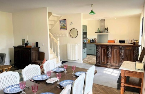 Bono House | Large character house- 6 pers - enclosed garden - WiFi - golfe du Morbihan