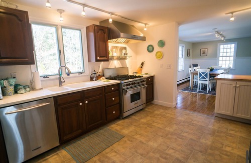 South Orleans House | Large, Charming Cape Cod Home Close To Orleans And Chatham Beaches