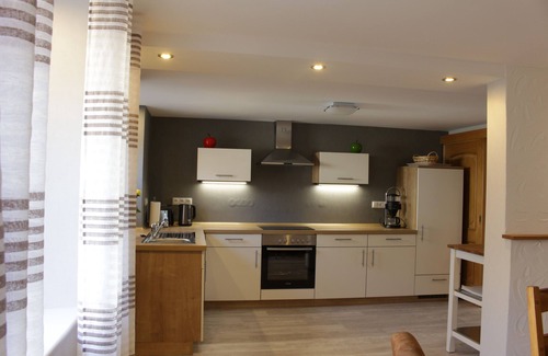 Gefell House | Large cottage in the countryside - ideal for families, hikers and cyclists