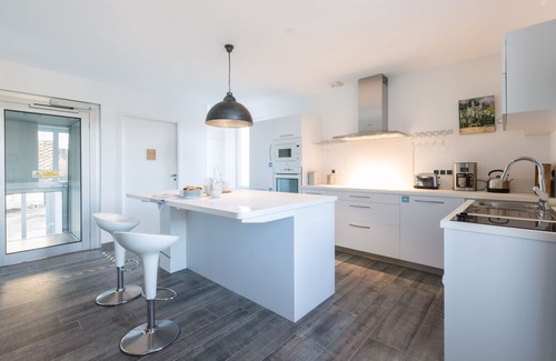 Madranges House | Large country house with SPA accessible to disabled people