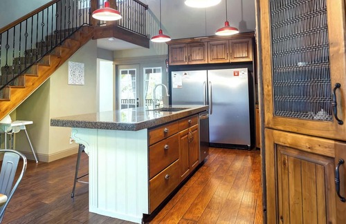 Kanab House | Large Family Home in Kanab, Red Rock Views, Private Yard, Amazing Stargazing, Ne