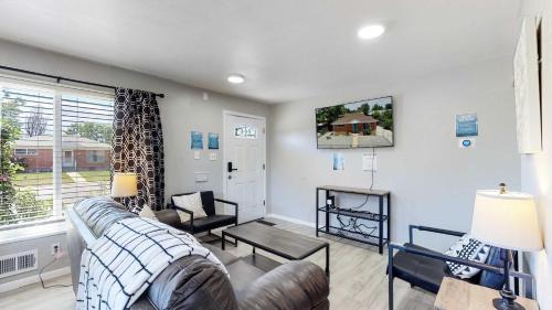 Twin Lakes House | Large family home near Hidden Lake