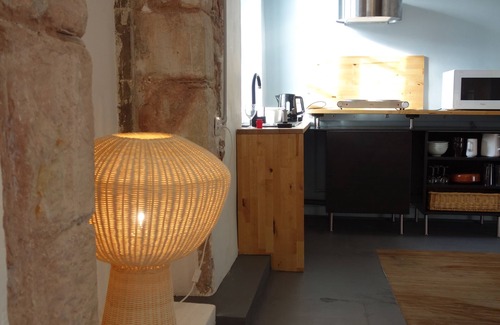 Lodeve Apartment | Large garden by the river and in the town center