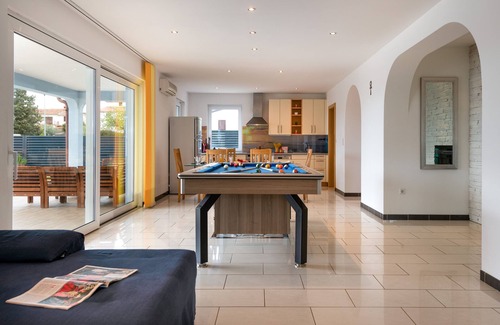 Musalez House | Large heated pool, sauna, jacuzzi, charging station for electric vehicles 22kW