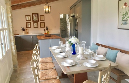 Monoblet House | Large Holiday House - Pool, Air Con, High Speed WiFi & Mountain Views