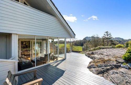 Tananger House | Large home in Sola