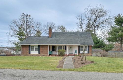 Christiansburg House | Large Home with Deck and Grill about 9 Mi to Virginia Tech