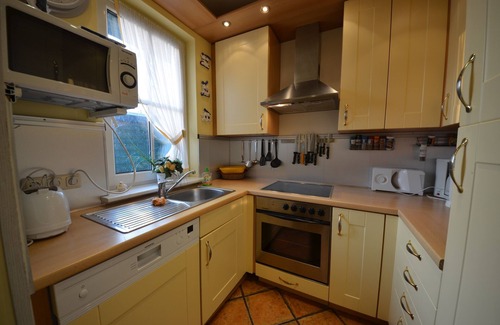 Gross Zicker House | Large house for 8 people + baby, terrace, fireplace + garden part, close to the sea