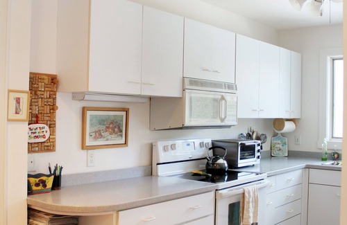 Lenox House | Large Immaculate Home, 10 Minute Walk To Lenox Center, Minutes To Tanglewood
