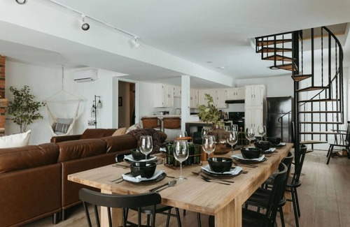 White Cloud Cottage | Large Lakefront Cottage w/HotTub, Media Room