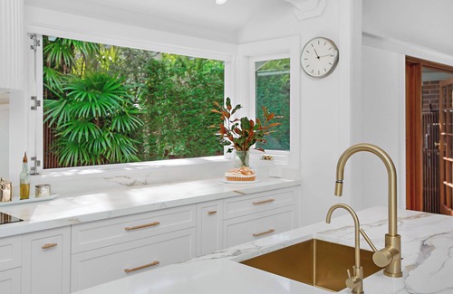 Northwood House | Large resort style living, peaceful retreat, close to CBD and water, city views