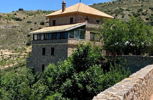 Guejar Sierra House | Large Rural House Cortijo Argumosa with pool