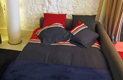 Arts-et-Metiers Apartment | Large studio 2 rooms on a charming and popular street in the Marais