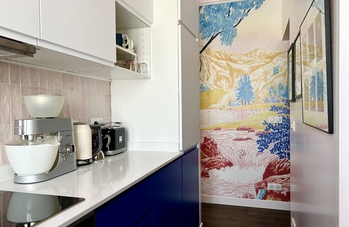 20th Arrondissement Apartment | Large studio near Père-Lachaise