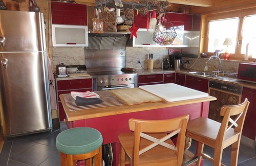 Ormont-Dessus Ski Chalet | Large, sunny, peaceful chalet in the heart of nature in Les Diablerets, Switzerland.