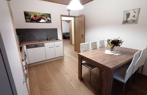 Goestling an der Ybbs Apartment | Large vacation apartment with balcony for 6 people