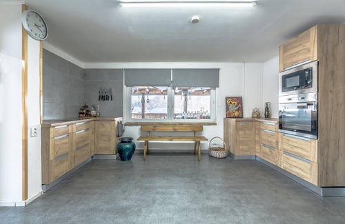 Varnsdorf House | Large vacation home directly on the lake at the foot of the Zittau Mountains