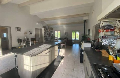 Saint-Drezery Villa | Large villa with pool