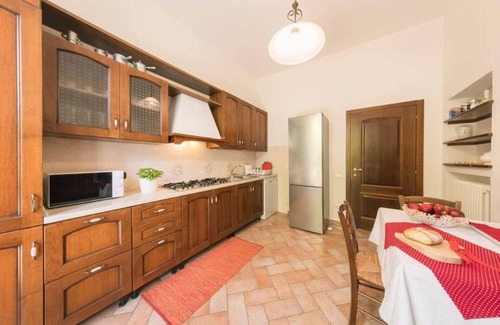 Santa Luce Villa | Large villa with pool,tennis court,barbecue,wonderful view.Village walk distance