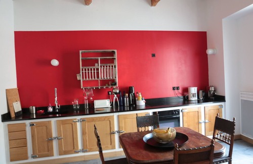 Quarante House | Large Village House with swimming pool in Quarante, between sea and scrubland