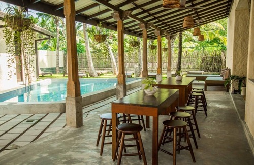 Midigama East House | Largely open to make the most of the wonderful sea breeze