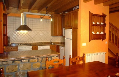 Soba Ski Chalet | Las Casucas de Asón - Casa Rural 4 dormitorios