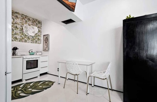 Colee Hammock Apartment | Las Olas Hammocks Unit 3 By PMI